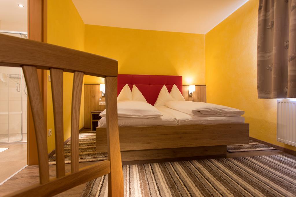 Hotel Freiensteinerhof Superior Sankt Peter-Freienstein Kültér fotó