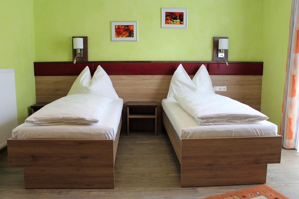 Hotel Freiensteinerhof Superior Sankt Peter-Freienstein Kültér fotó